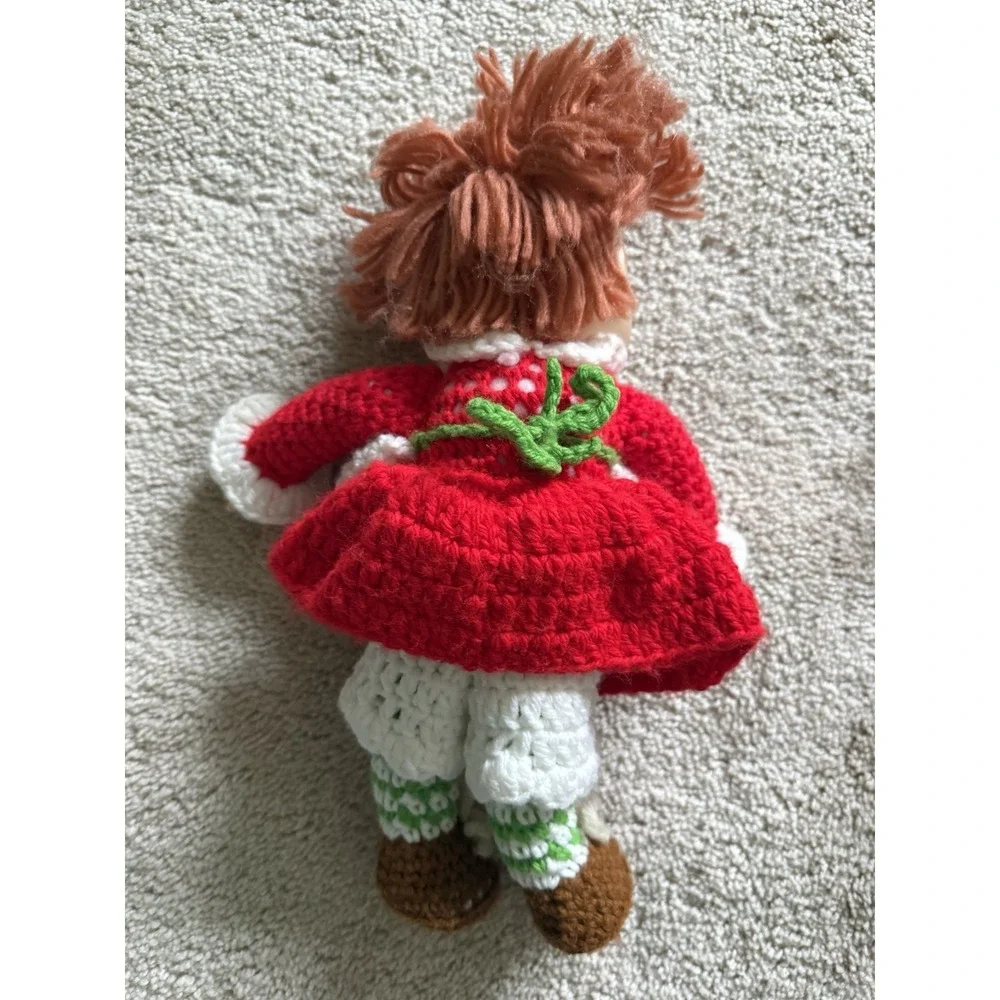 Vintage‎ Strawberry Shortcake and Blueberry Muffin Crocheted Dolls